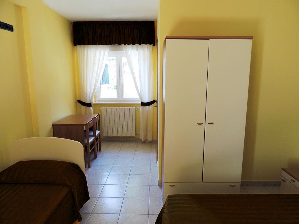 B&B Angela Monte SantʼAngelo Pokoj fotografie